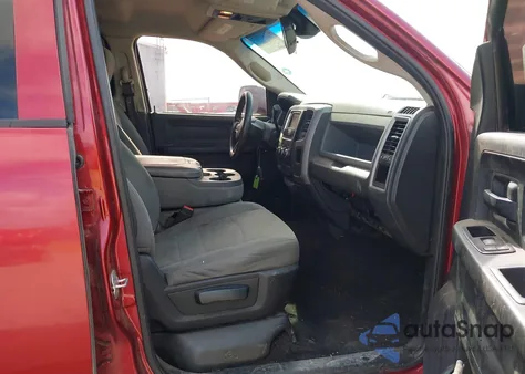 2015 Ram 2500 Tradesman из США, поврежденный, VIN 3C6UR5CL2FG552427